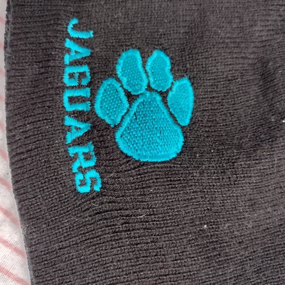 Hat - Picture 2 of 5